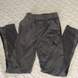 Nike joggers, boys large, EUC